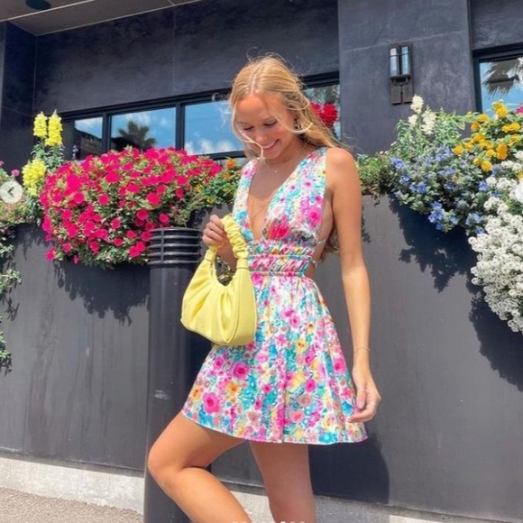 Floral V-Neck Colorful Sexy Open Back Mini Dress Size Large - Picture 11 of 16